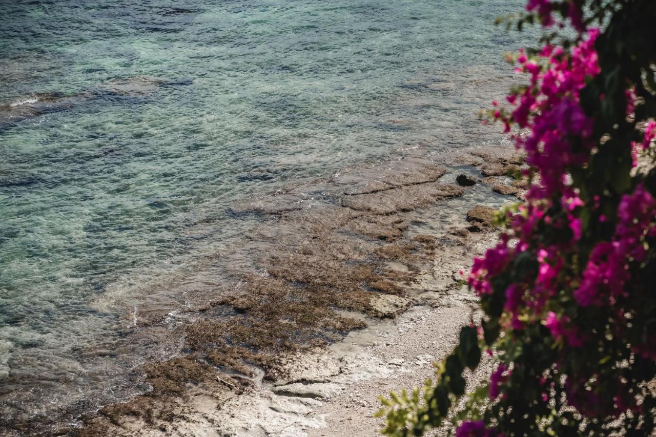 Villa Deeksha Uluwatu Buitenkant foto